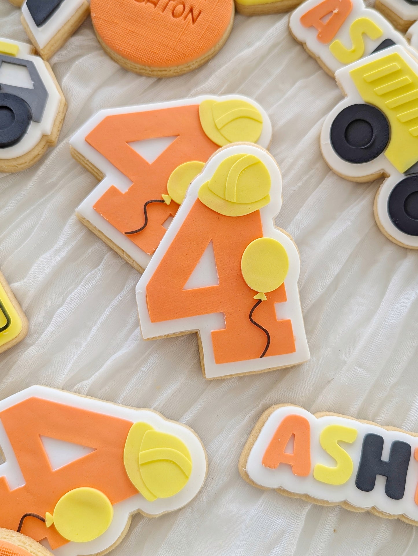 Construction 4 with balloon and hardhat