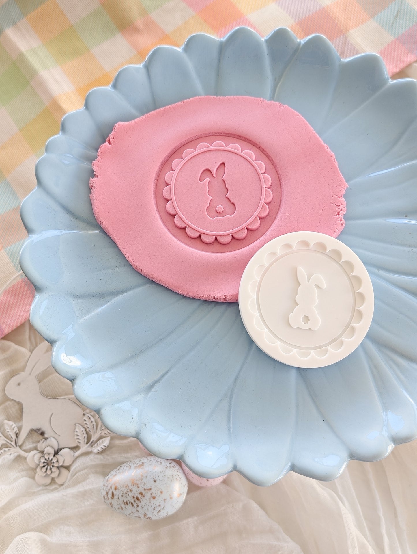 Bunny Scallop circle