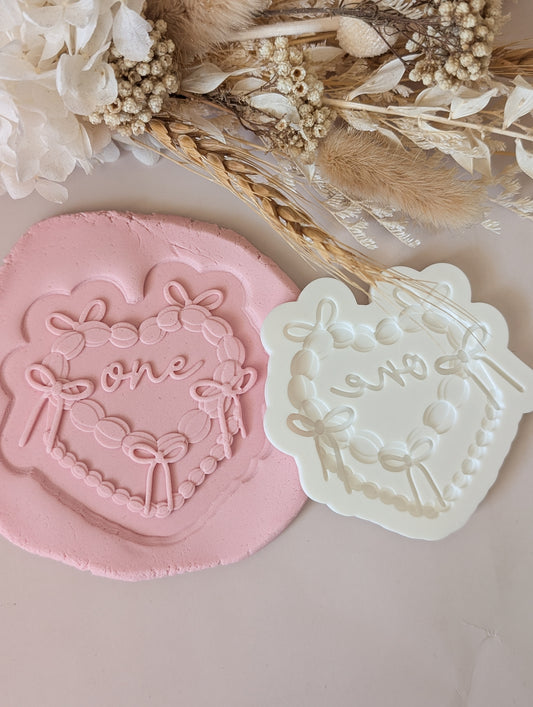 'One' vintage heart
